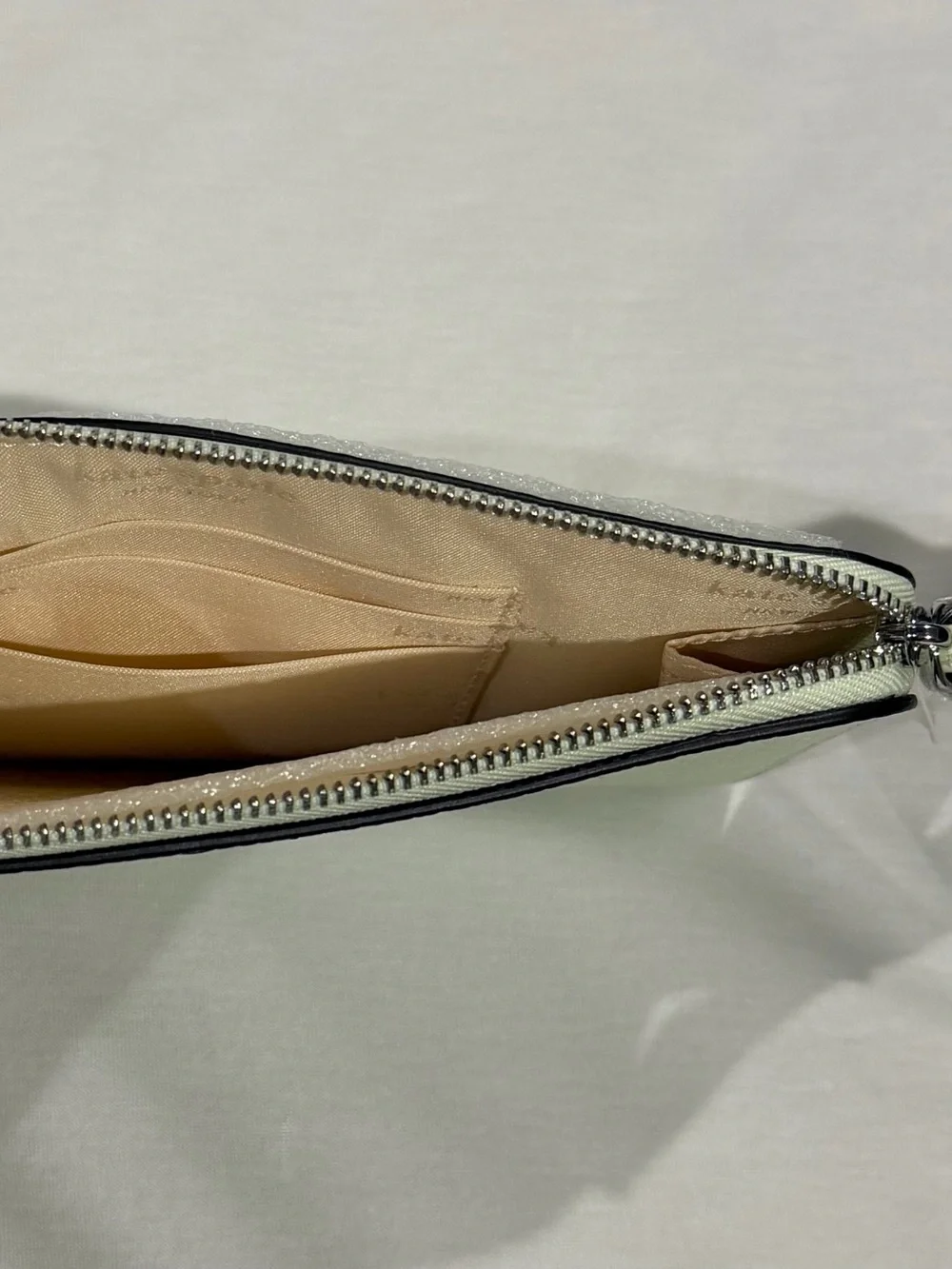 NWT- Kate Spade Wristlet